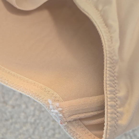 Cacique Lightly Line Full Coverage Nude Tan Bra 42F - Picture 9 of 10